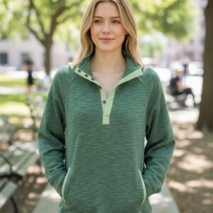 Avalanche Size M green Hunter 1/4 snap pullover jacket